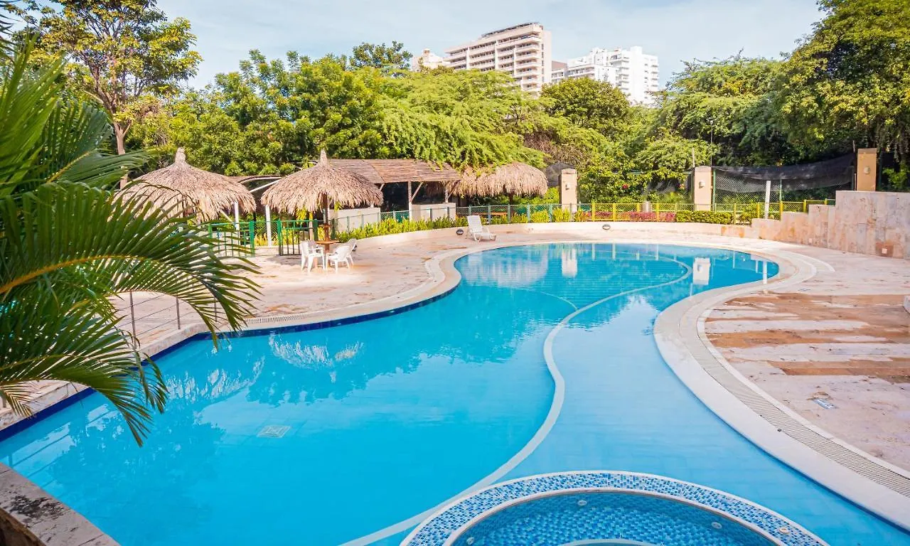 Pet-Friendly Pool Retreat With Luxury Hot Showers Санта-Марта Апартаменты